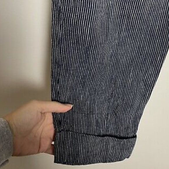 Athleta Stripe Bali Linen cuffed ankle pants, size 2 - Picture 8 of 13